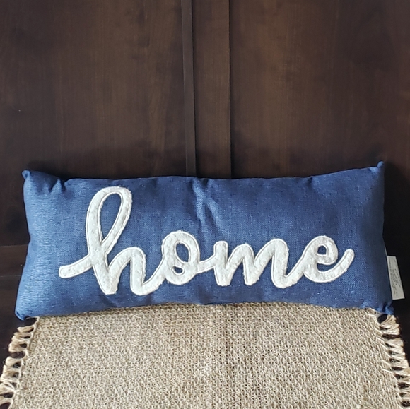 Large Denim Embroidery Accent Pillow New With Tags tag - Picture 4 of 4